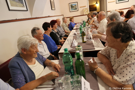 Jubilanti, ki dokazujejo, da ljubezen z leti postaja močnejša (10)